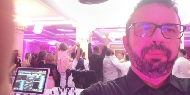 DJ Nunta Iasi Anton Groove DJ Nunta Iasi Anton Groove